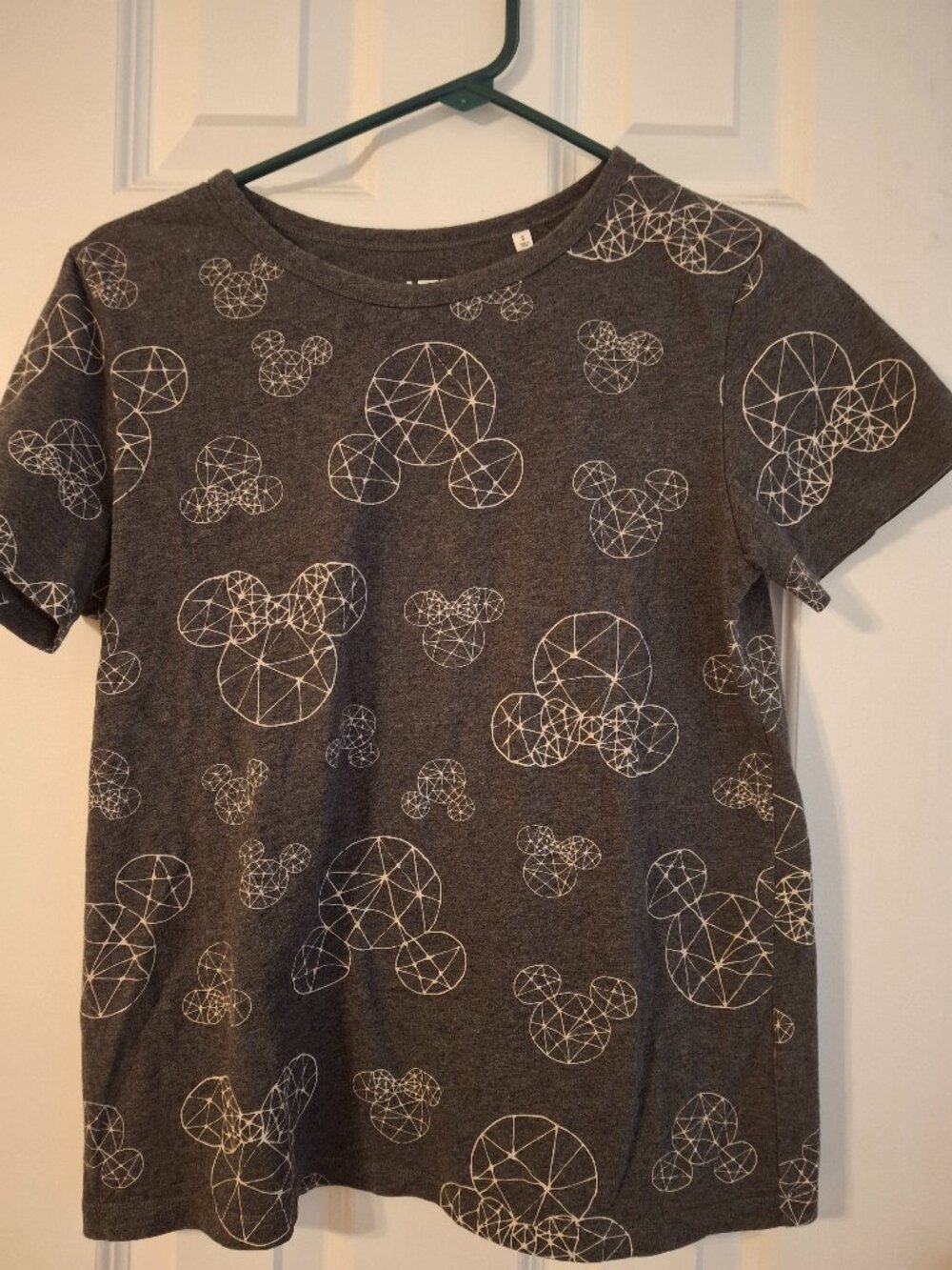 Disney uniqlo t shirt
